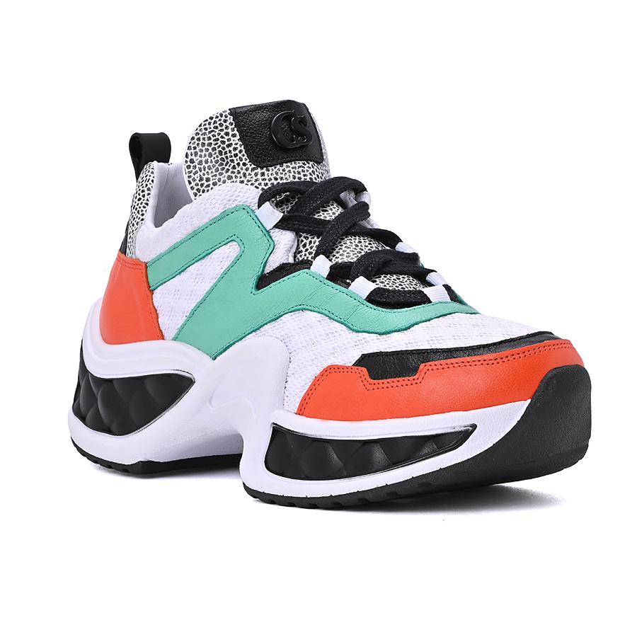 SNEAKER