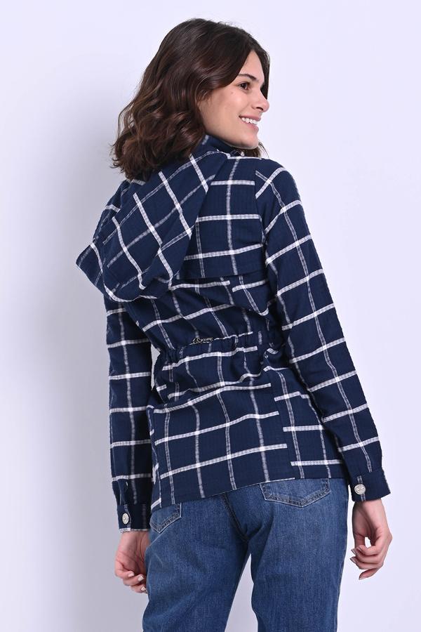 PARKA CON CAPUCHA