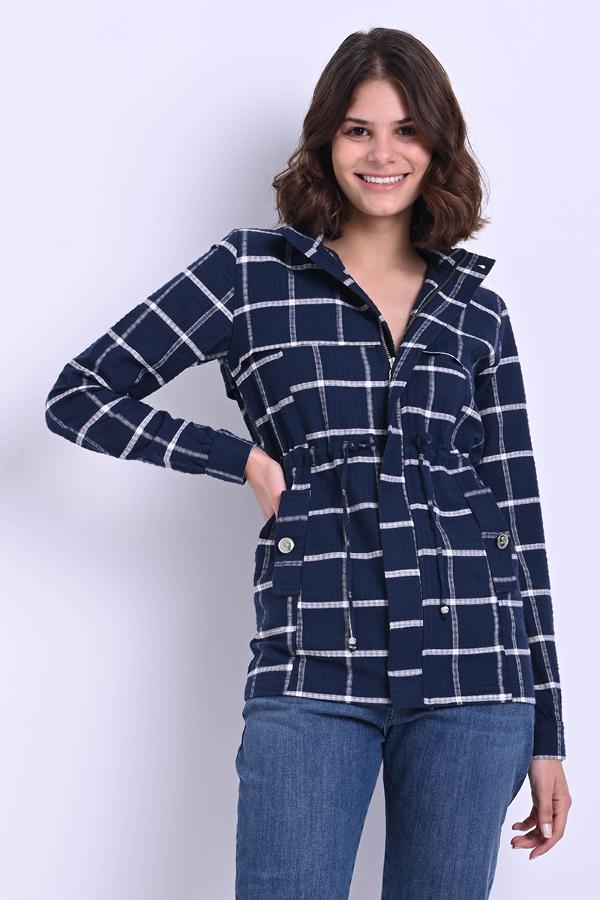 PARKA CON CAPUCHA