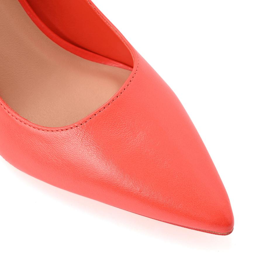 STILETTO