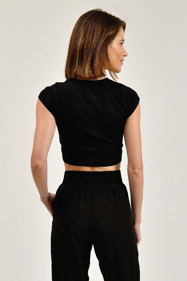 BLUSA CROPPED