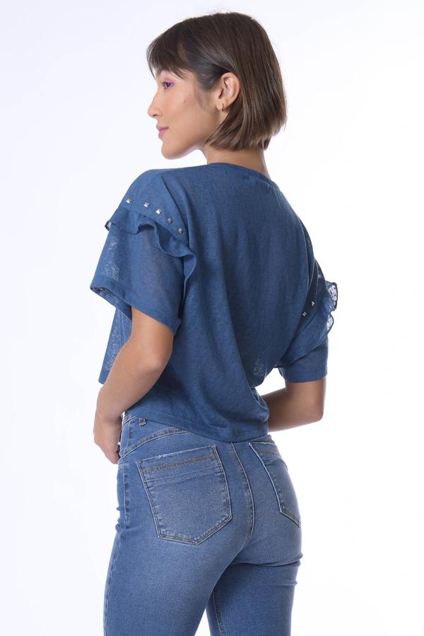 T-SHIRT CON VOLADOS