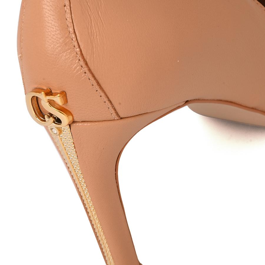 STILETTO