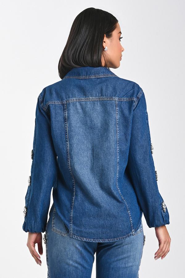 Camisa jeans com flores en piedras