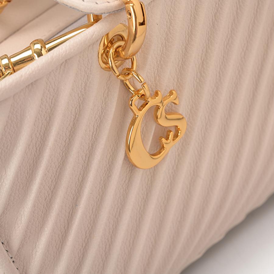 CARTERA DE MANO