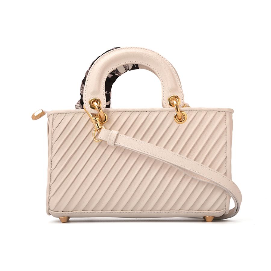 CARTERA DE MANO