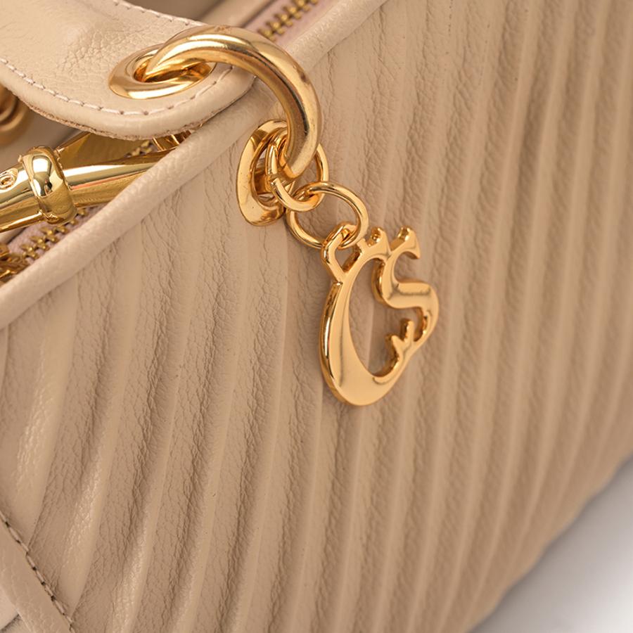 CARTERA DE MANO