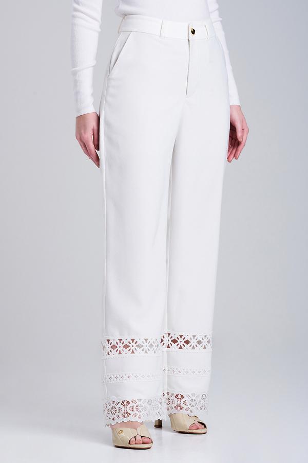 PANTALON OFF WHITE CON DETALLES