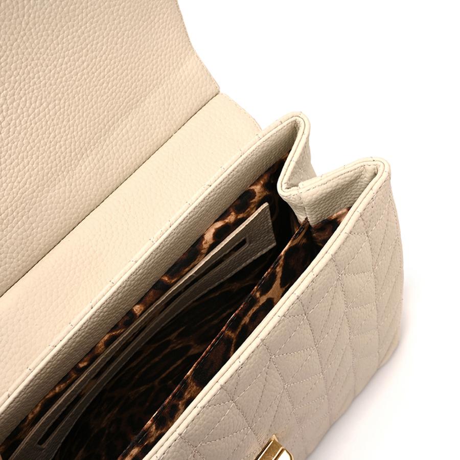 CARTERA DE MANO